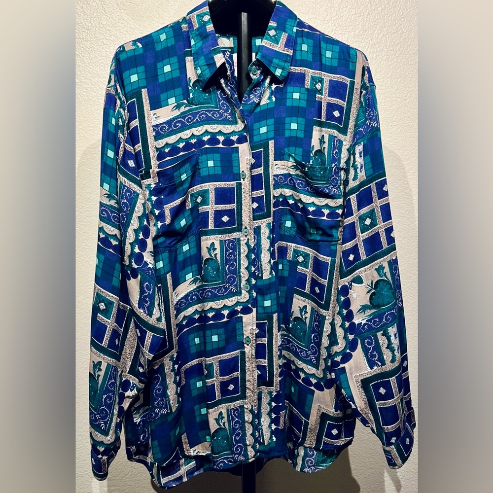 Vintage Outfitz Blue & Green Long Sleeve Button-up Shirt - Size L (Women’s)
